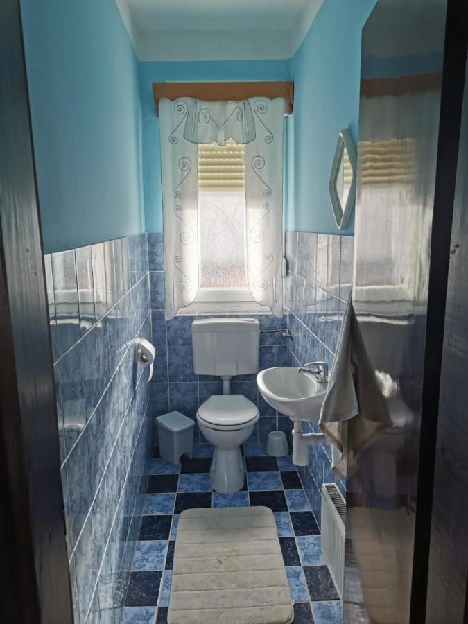 Gacka Rooms Vrhovine Exteriör bild